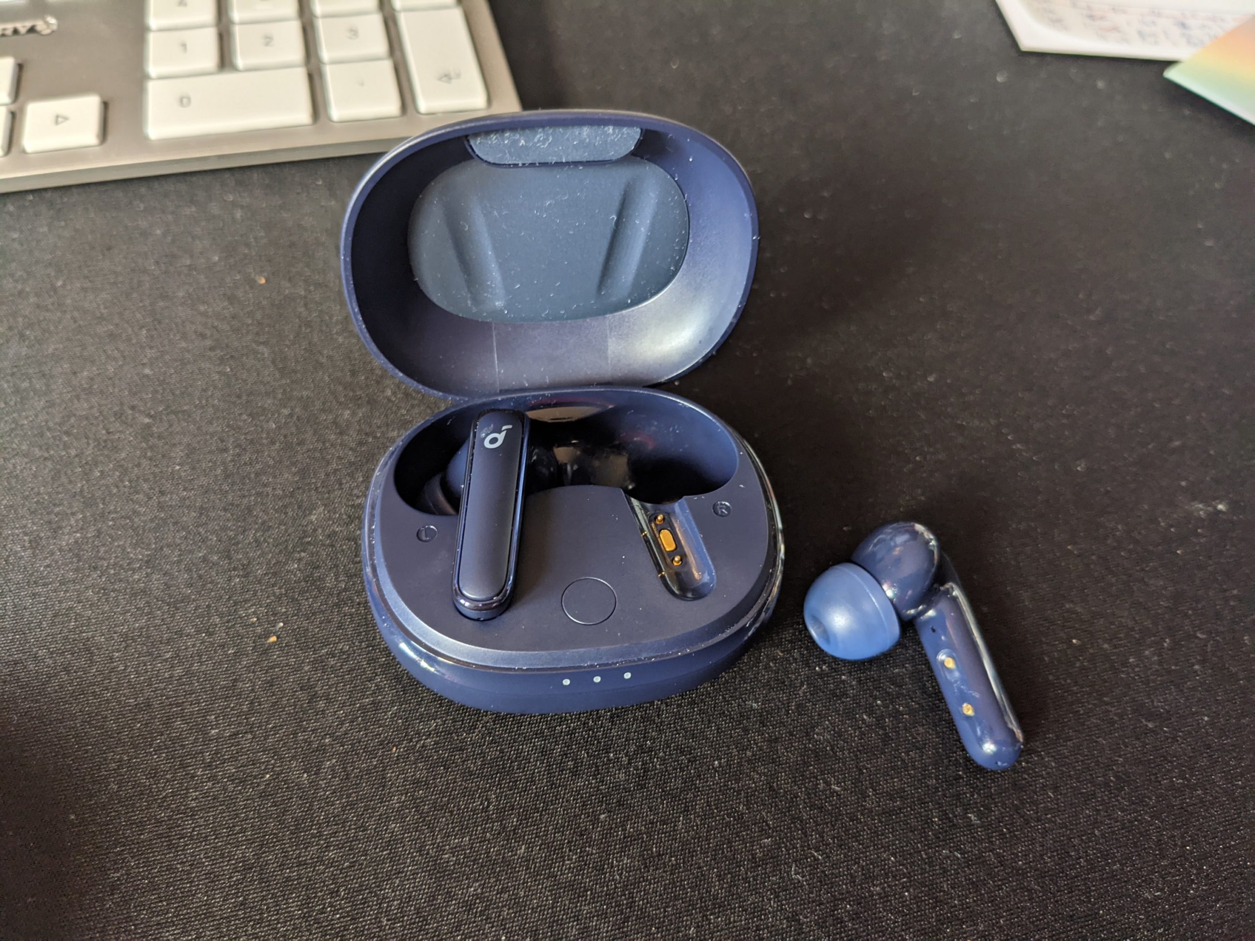Wie aus einem Test der gehypten nothing ear (1) Kopfhörer nun ein Test für die Anker soundcore Life P3 wurden und warum die soundcore richtig gute Kopfhörer mit kleinen Schwächen im Detail sind…