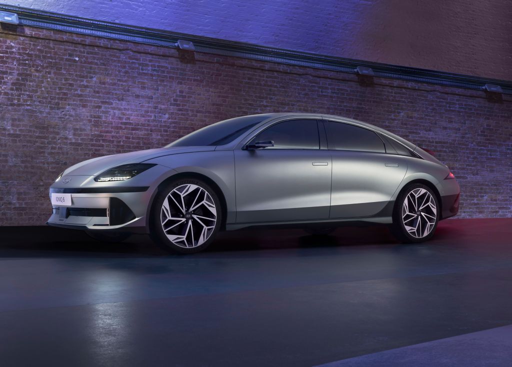 Geiler Arsch beim 6er! / Bild-/Quelle: HYUNDAI